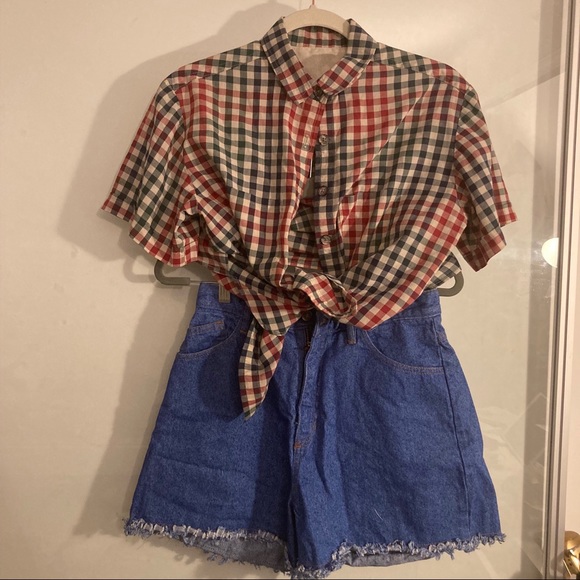 Unique vintage plaid bottom down shirt - Picture 1 of 3